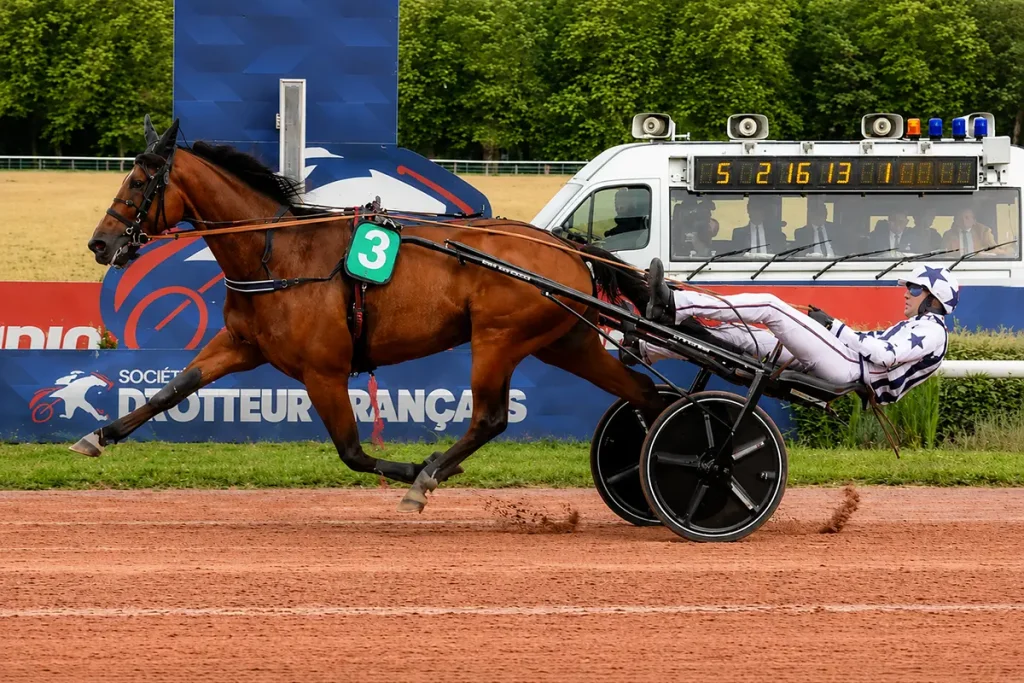 Kiss Atout remporte le Quinté du jour à Caen, en finissant en 1&rsquo;07