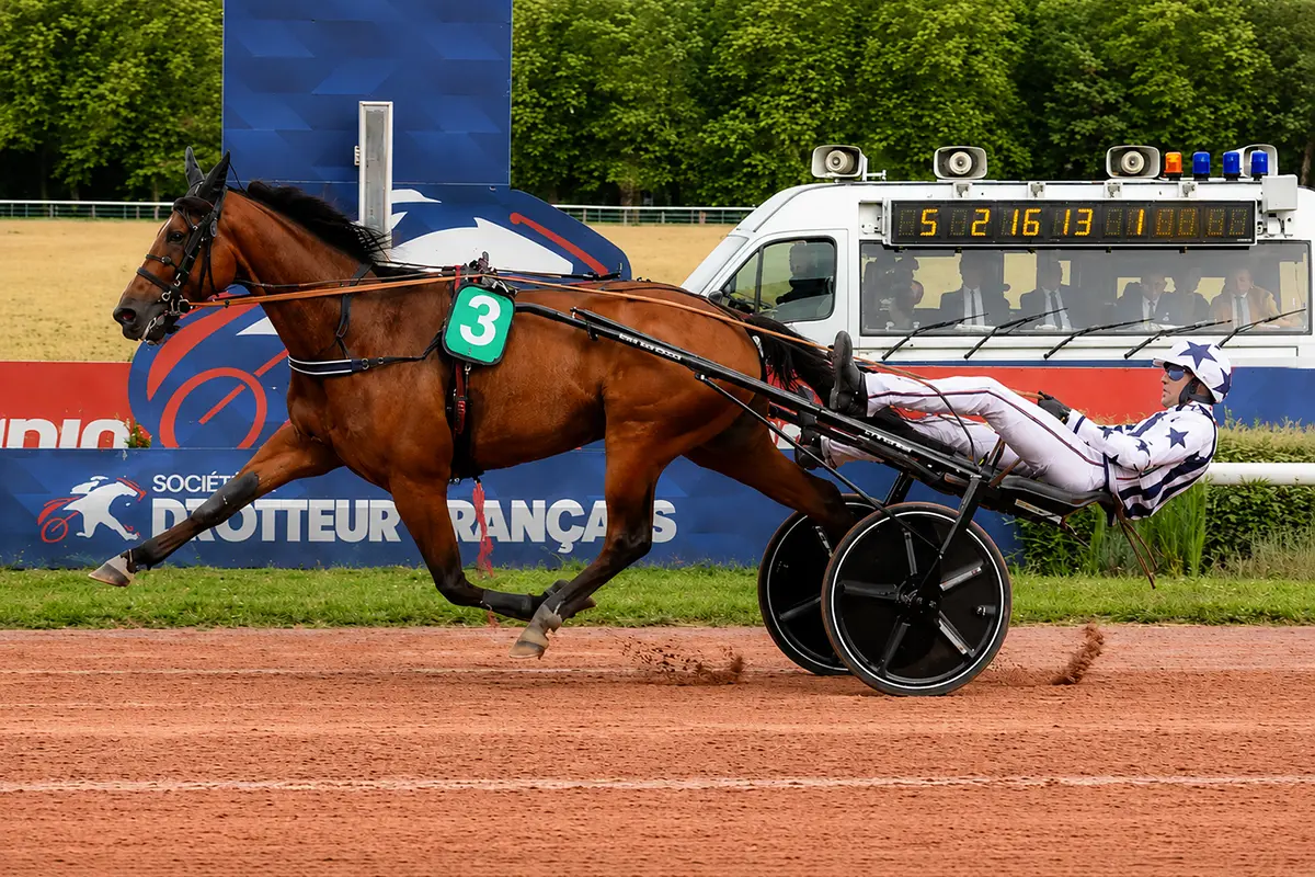 Kiss Atout remporte le Quinté du jour à Caen, en finissant en 1&rsquo;07